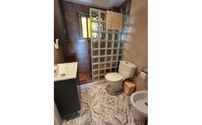 Resale - Bungalow -
Torrevieja - Los Frutales