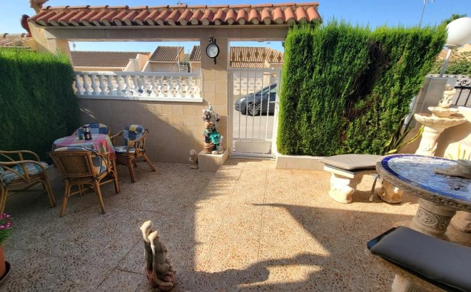 Resale - Bungalow -
Torrevieja - Los Frutales