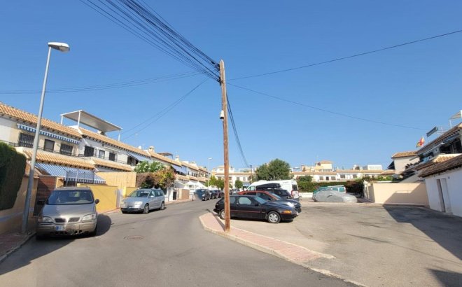 Resale - Bungalow -
Torrevieja - Los Frutales