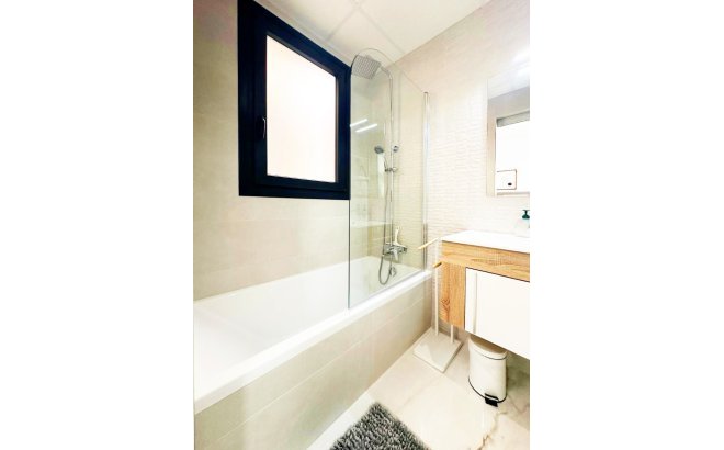 Revente - Appartement -
Torrevieja - Costa Blanca