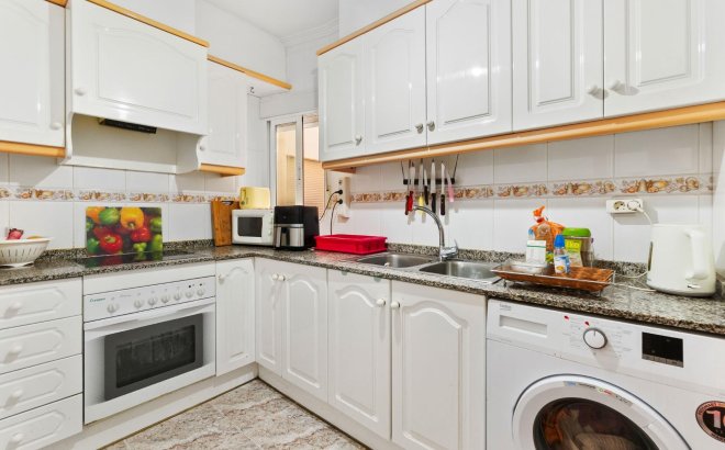 Revente - Appartement -
Torrevieja - Centro