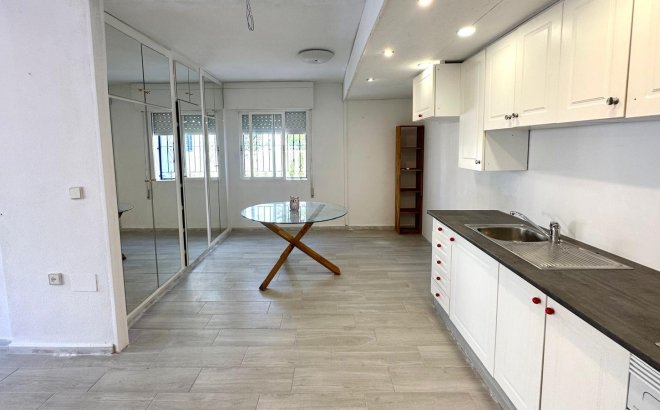 Resale - Town House -
Torrevieja - Carrefour