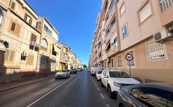 Herverkoop - Penthouse -
Torrevieja - Acequion