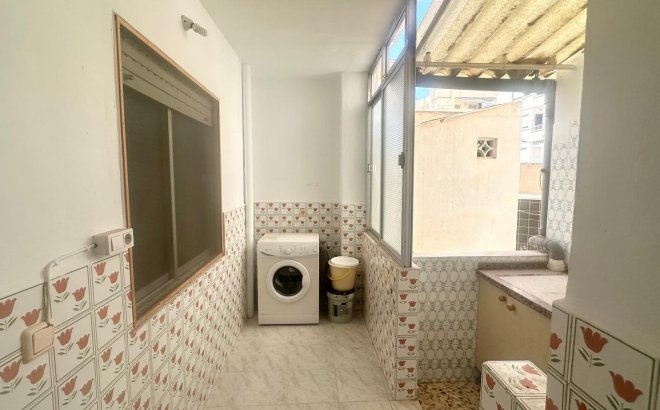 Revente - Appartement -
Torrevieja - Estacion De Autobuses