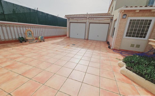 Revente - Villa -
Torrevieja - La Siesta - El Salado - Torreta