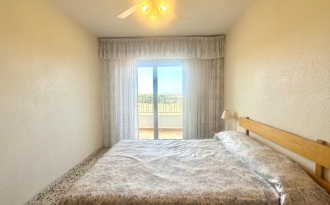 Resale - Apartment -
Torrevieja - Punta Prima