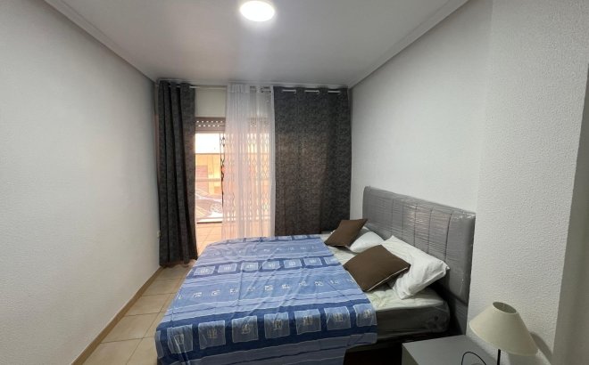Resale - Apartment -
Torrevieja - Playa del Cura