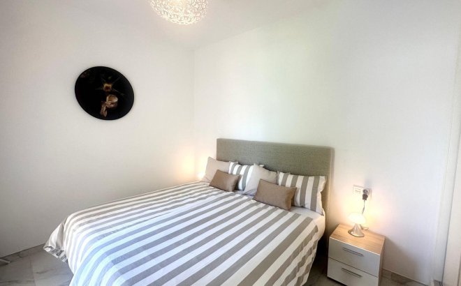 Resale - Villa -
Torrevieja - Miramar - Torre Del Moro