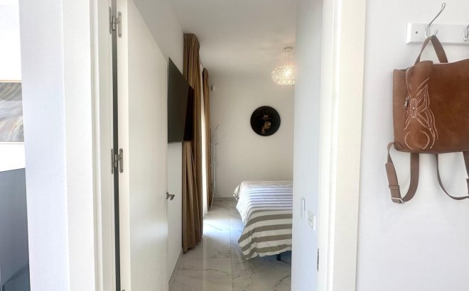 Resale - Villa -
Torrevieja - Miramar - Torre Del Moro