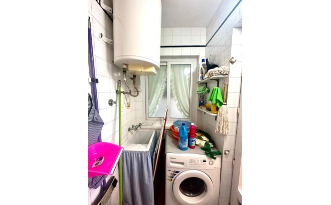 Herverkoop - Appartement -
Torrevieja - Centro