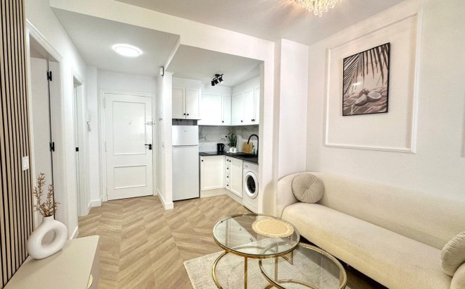 Herverkoop - Appartement -
Torrevieja - Centro