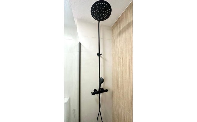 Herverkoop - Appartement -
Torrevieja - Centro