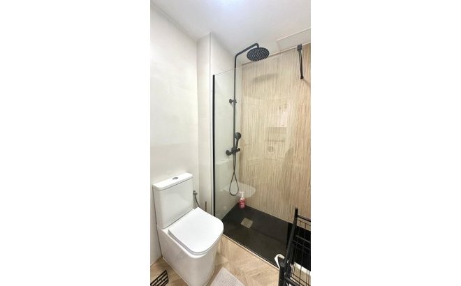 Herverkoop - Appartement -
Torrevieja - Centro