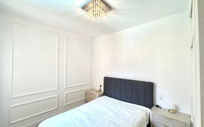 Herverkoop - Appartement -
Torrevieja - Centro