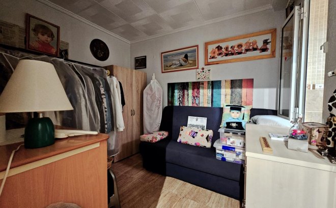 Resale - Bungalow -
Torrevieja - La Siesta - El Salado - Torreta