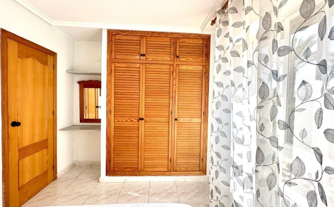 Revente - Appartement -
Torrevieja - Playa del Cura