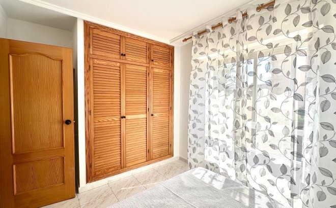 Revente - Appartement -
Torrevieja - Playa del Cura