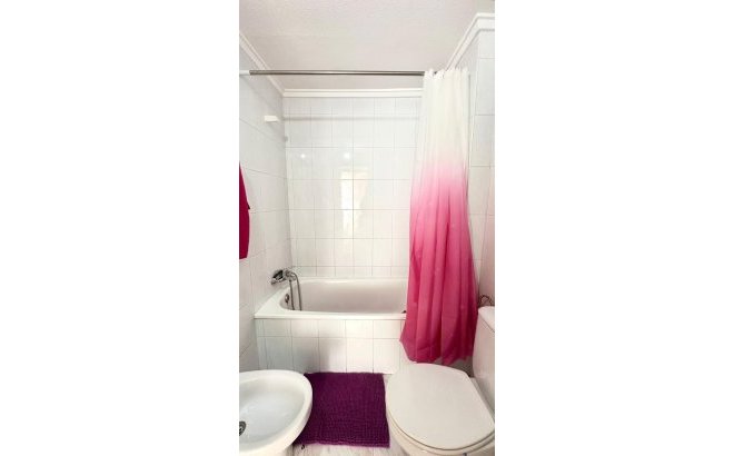 Revente - Appartement -
Torrevieja - Playa del Cura