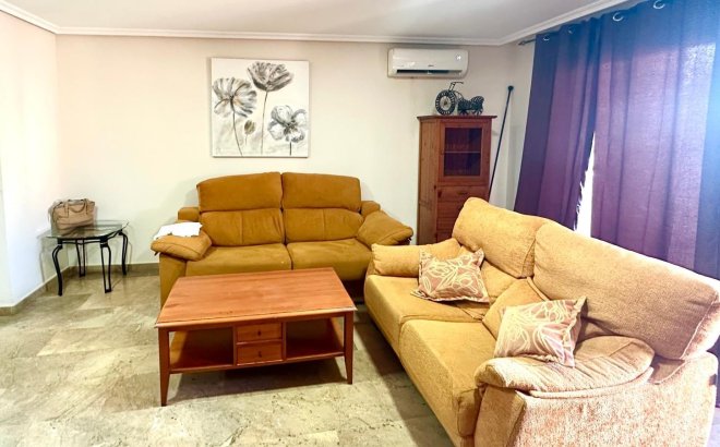 Herverkoop - Appartement -
Torrevieja