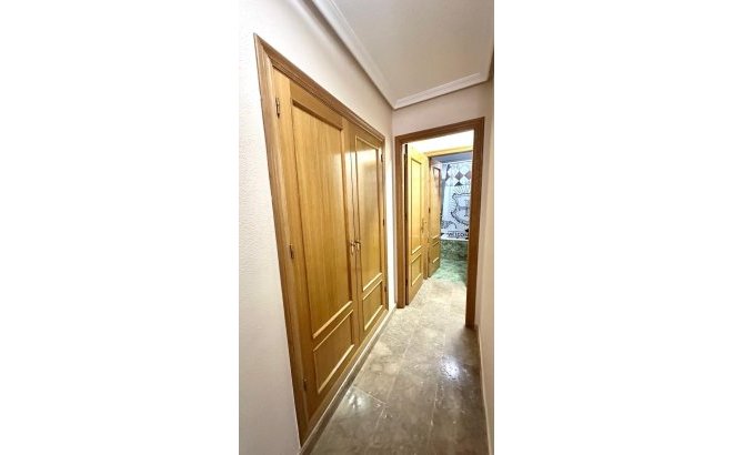 Herverkoop - Appartement -
Torrevieja