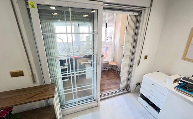 Herverkoop - Appartement -
Torrevieja