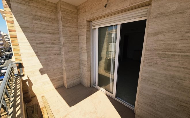 Resale - Apartment -
Torrevieja