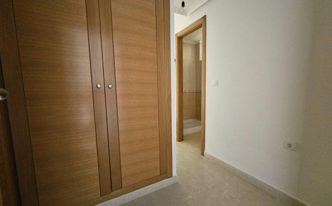 Resale - Apartment -
Torrevieja