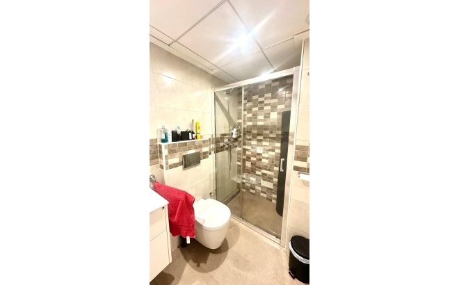 Herverkoop - Town House -
Torrevieja - Aguas Nuevas