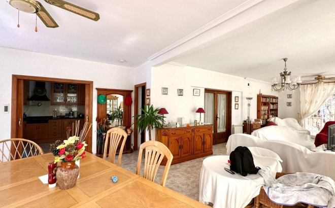 Resale - Villa -
Torrevieja - Los Balcones - Los Altos del Edén