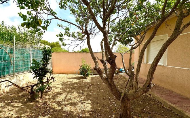 Resale - Villa -
Torrevieja - Los Balcones - Los Altos del Edén