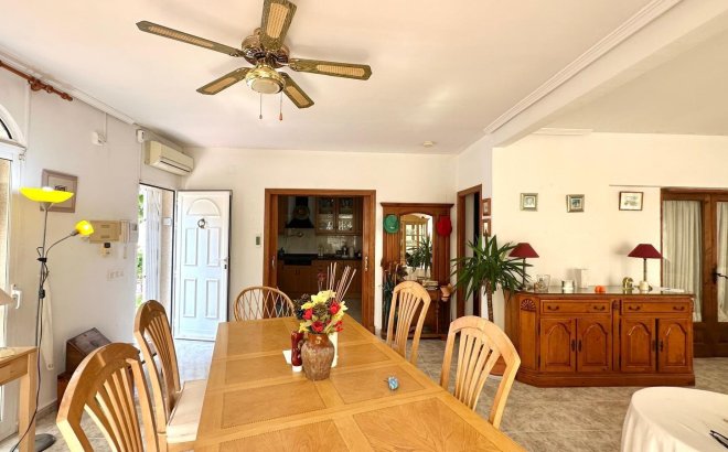 Resale - Villa -
Torrevieja - Los Balcones - Los Altos del Edén