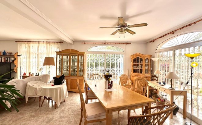 Resale - Villa -
Torrevieja - Los Balcones - Los Altos del Edén