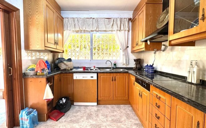 Resale - Villa -
Torrevieja - Los Balcones - Los Altos del Edén