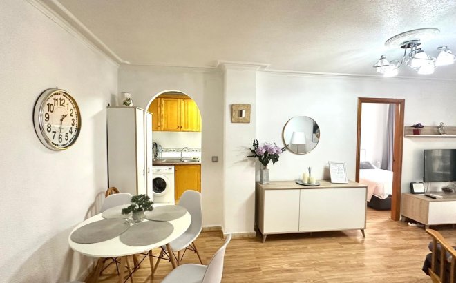 Revente - Appartement -
Torrevieja - Acequion