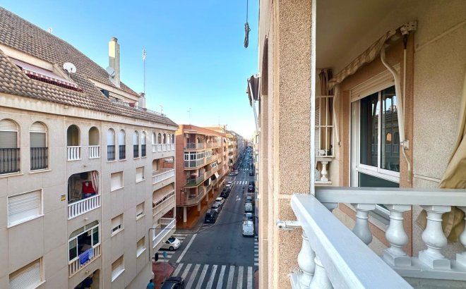 Revente - Appartement -
Torrevieja - Acequion