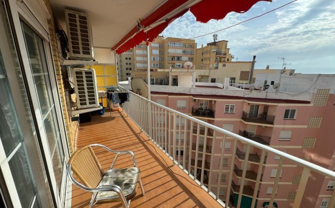 Resale - Apartment -
Torrevieja - Playa del Cura