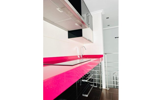 Resale - Apartment -
Torrevieja - Estacion De Autobuses