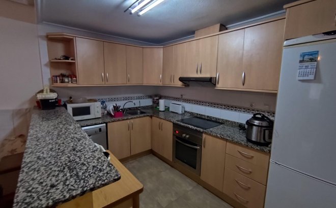 Herverkoop - Appartement -
Torrevieja - Estacion De Autobuses