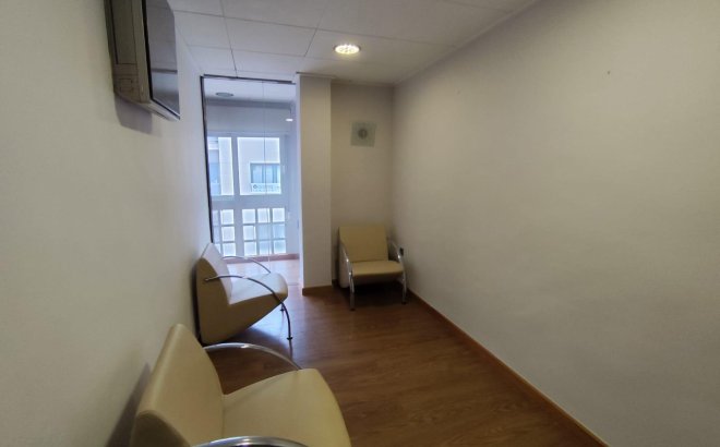 Resale - Apartment -
Torrevieja - Puerto