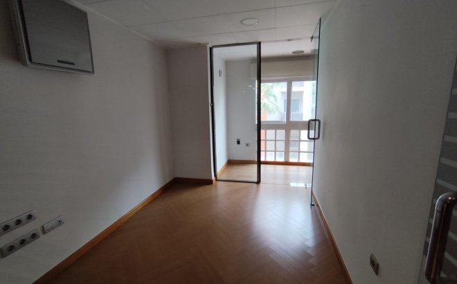 Resale - Apartment -
Torrevieja - Puerto