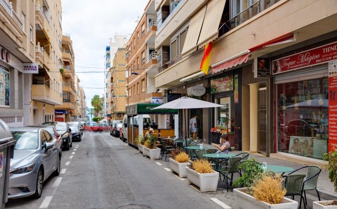 Herverkoop - Appartement -
Torrevieja - Estacion De Autobuses