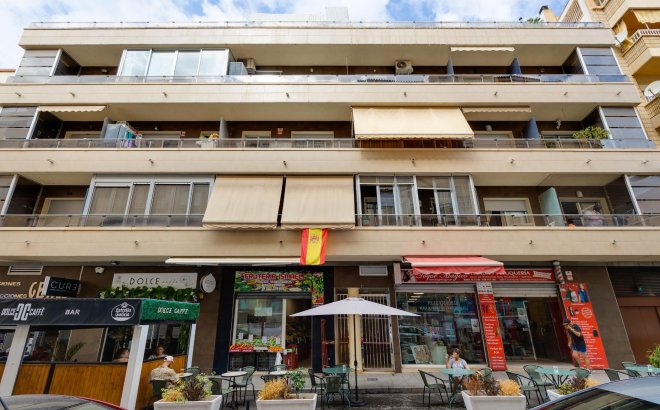 Herverkoop - Appartement -
Torrevieja - Estacion De Autobuses