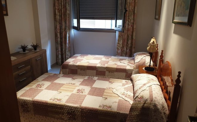 Resale - Apartment -
Torrevieja - Las Piscinas Naturales