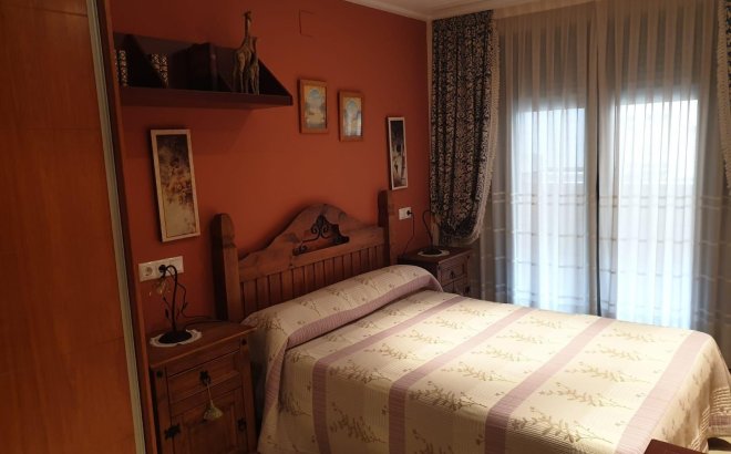 Resale - Apartment -
Torrevieja - Las Piscinas Naturales