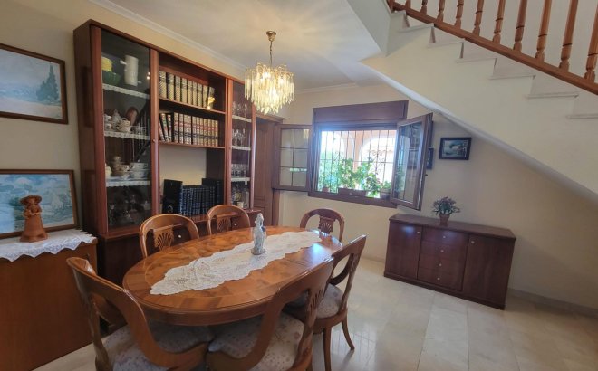 Resale - Villa -
Torrevieja - Aguas Nuevas