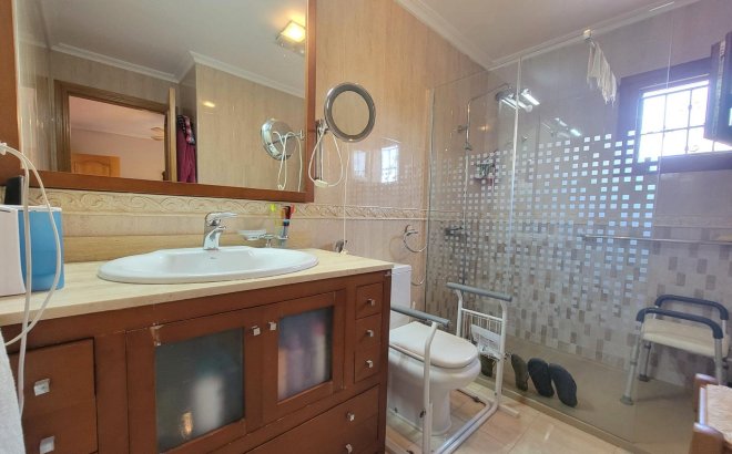 Resale - Villa -
Torrevieja - Aguas Nuevas