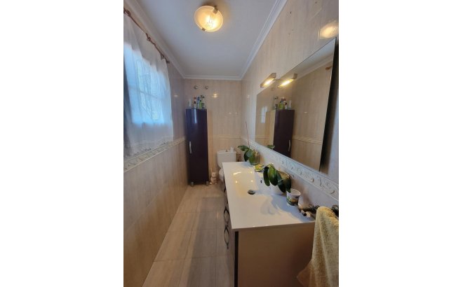 Resale - Villa -
Torrevieja - Aguas Nuevas