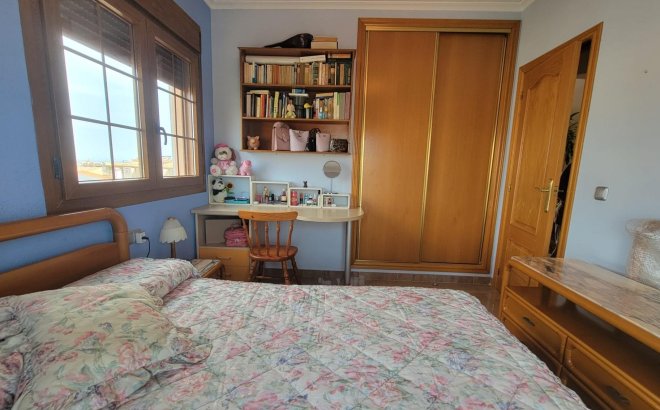 Resale - Villa -
Torrevieja - Aguas Nuevas