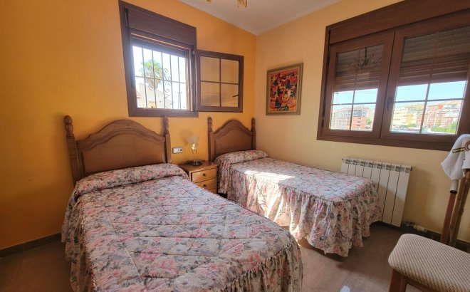 Resale - Villa -
Torrevieja - Aguas Nuevas