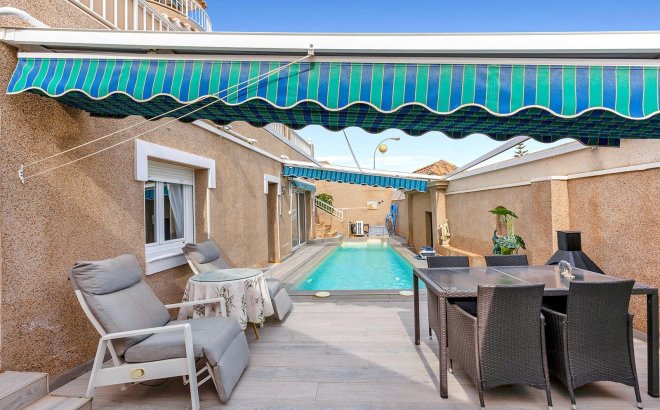 Revente - Villa -
Torrevieja - Los Balcones - Los Altos del Edén